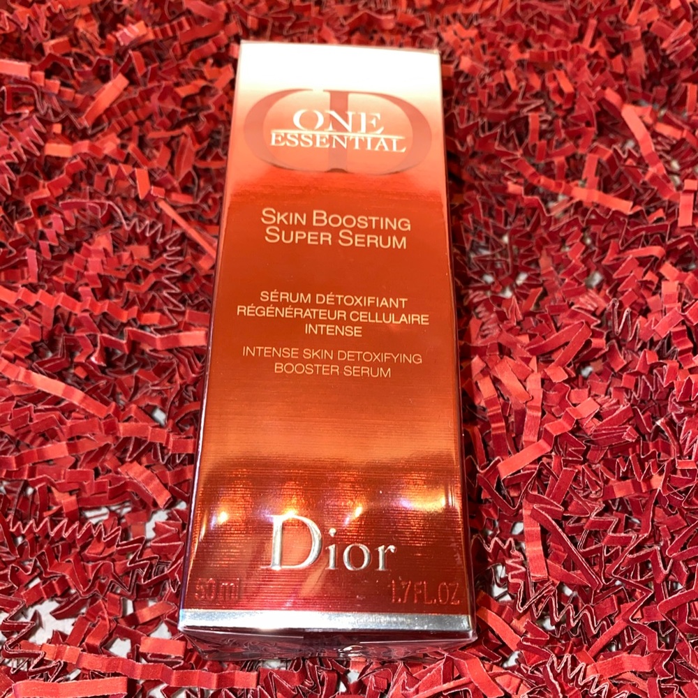 Dior One Essential Skin boosting Serum